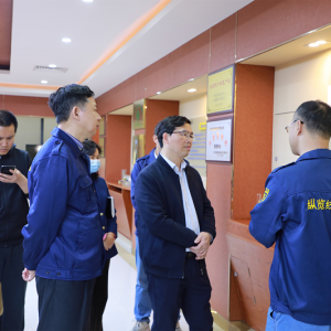 南寧市工信局副局長閉國礎(chǔ)率工作組到縱覽線纜集團調(diào)研